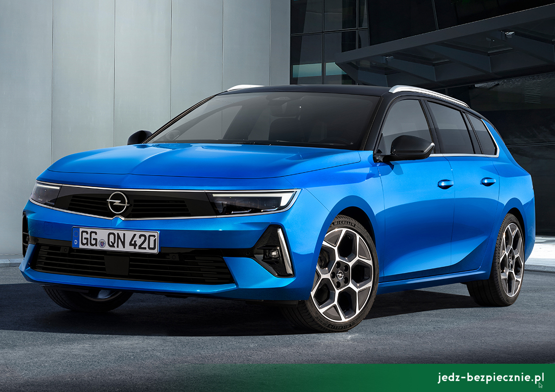 Premiera tygodnia - Opel Astra Sports Tourer - widok ogólny, przód kombi